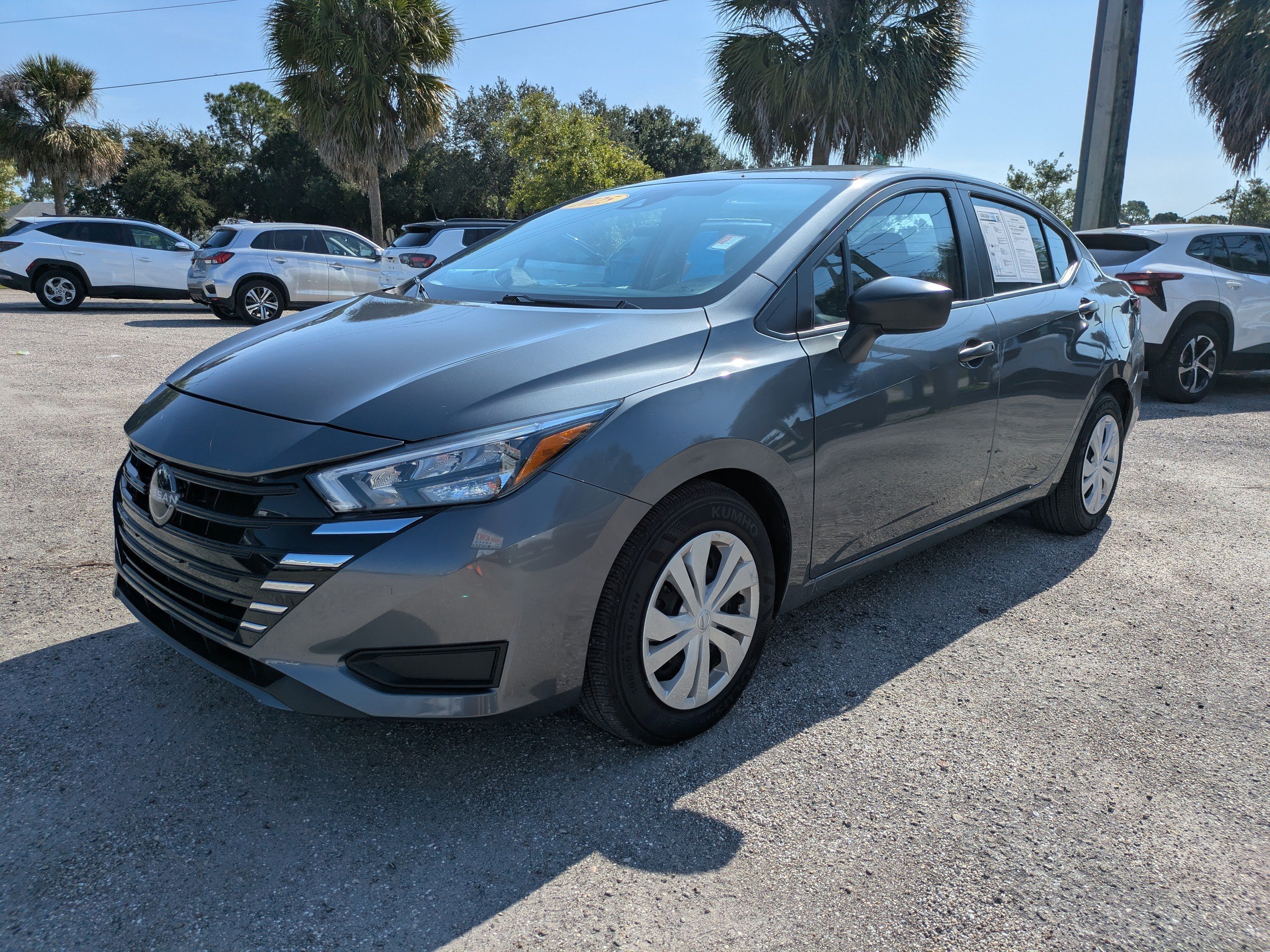 Used 2025 Nissan Versa S w/ Trunk Package FWD image 8