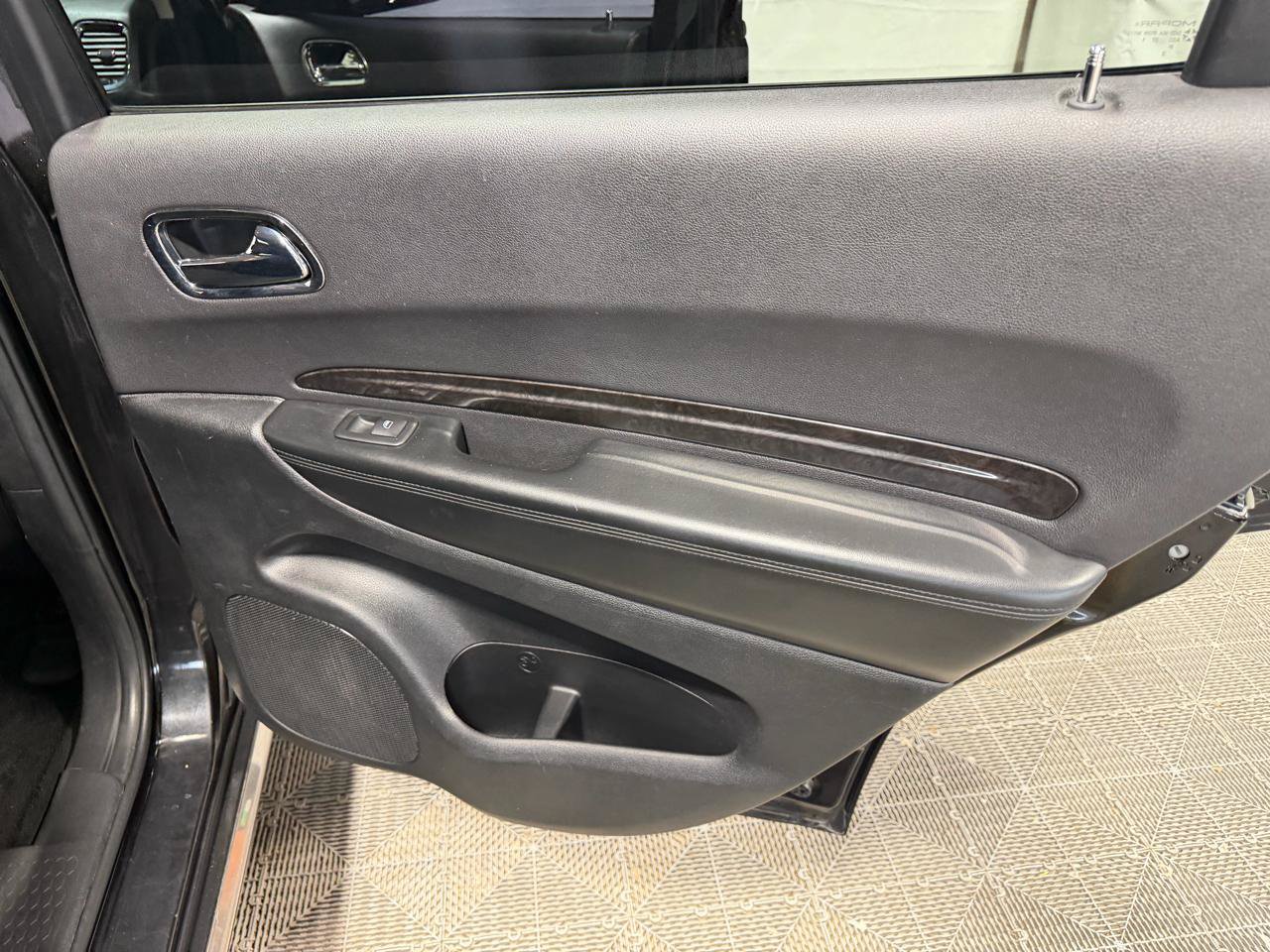 Used 2011 Dodge Durango Crew AWD/4WD image 16