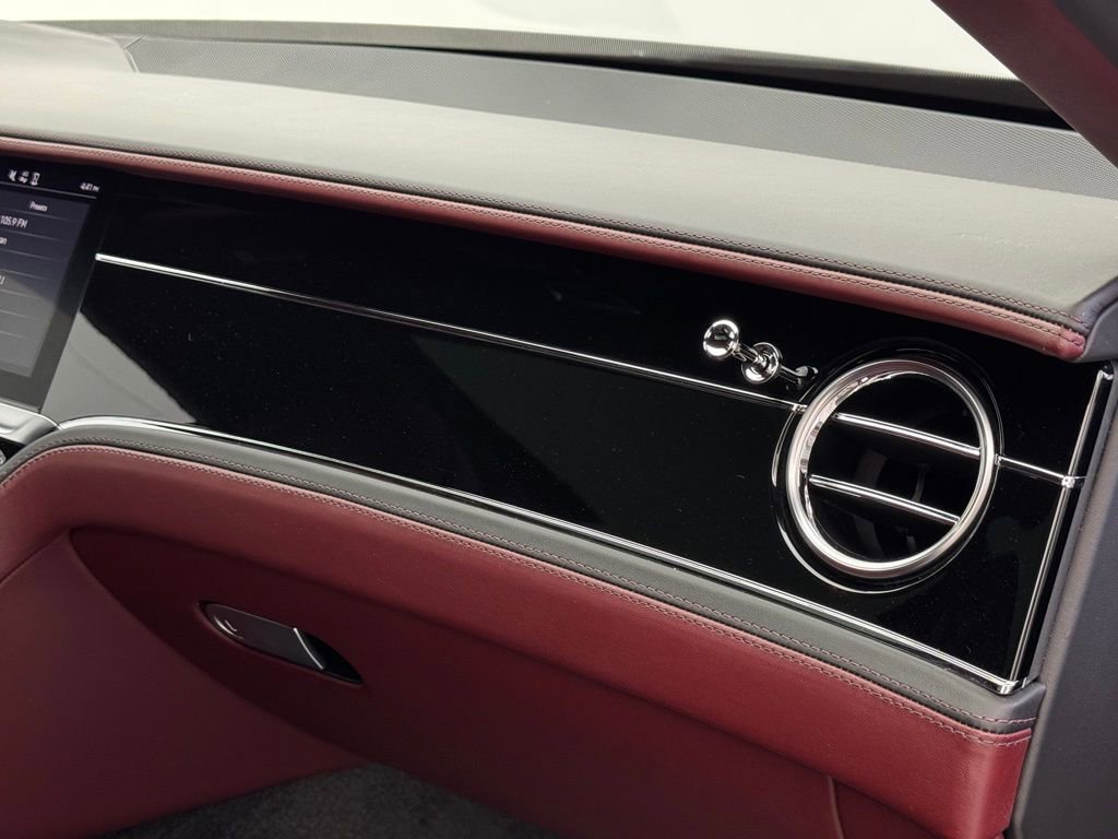 Used 2020 Bentley Flying Spur W12 image 47