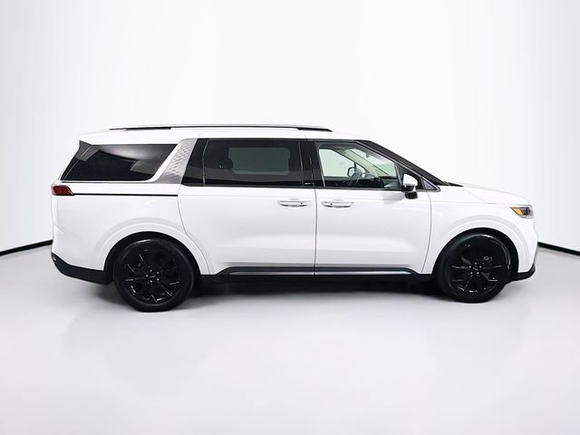 Used 2024 Kia Carnival SX FWD image 8