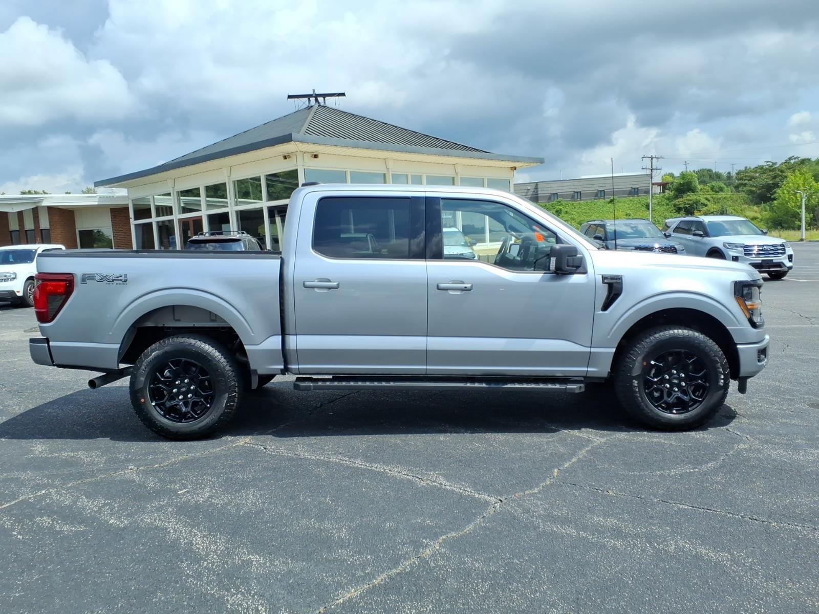 Used 2026 Ford F150 XLT w/ Equipment Group 302A MID AWD/4WD image 9