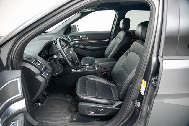 Used 2017 Ford Explorer Limited w/ Equipment Group 301A image 23