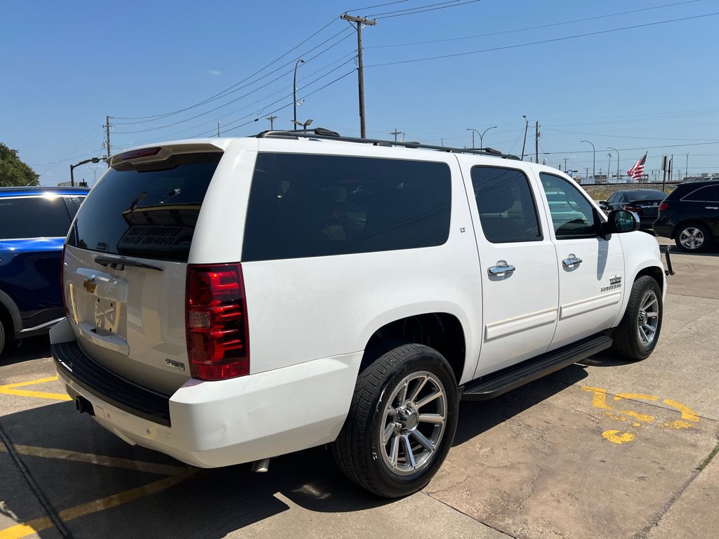 Used 2012 Chevrolet Suburban LT w/ Texas Edition RWD image 6