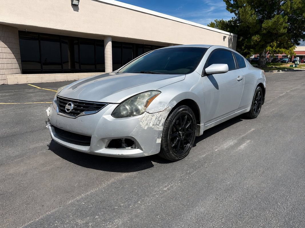 Used 2011 Nissan Altima 2.5 S FWD image 1