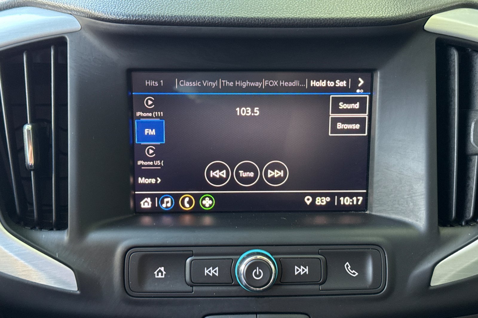 Used 2024 GMC Terrain SLE FWD image 24