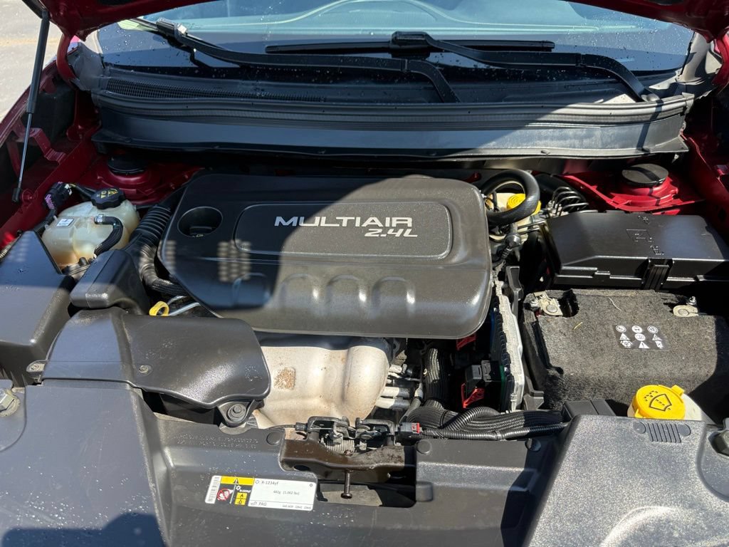 Used 2017 Jeep Cherokee Latitude w/ Cold Weather Group AWD/4WD image 62