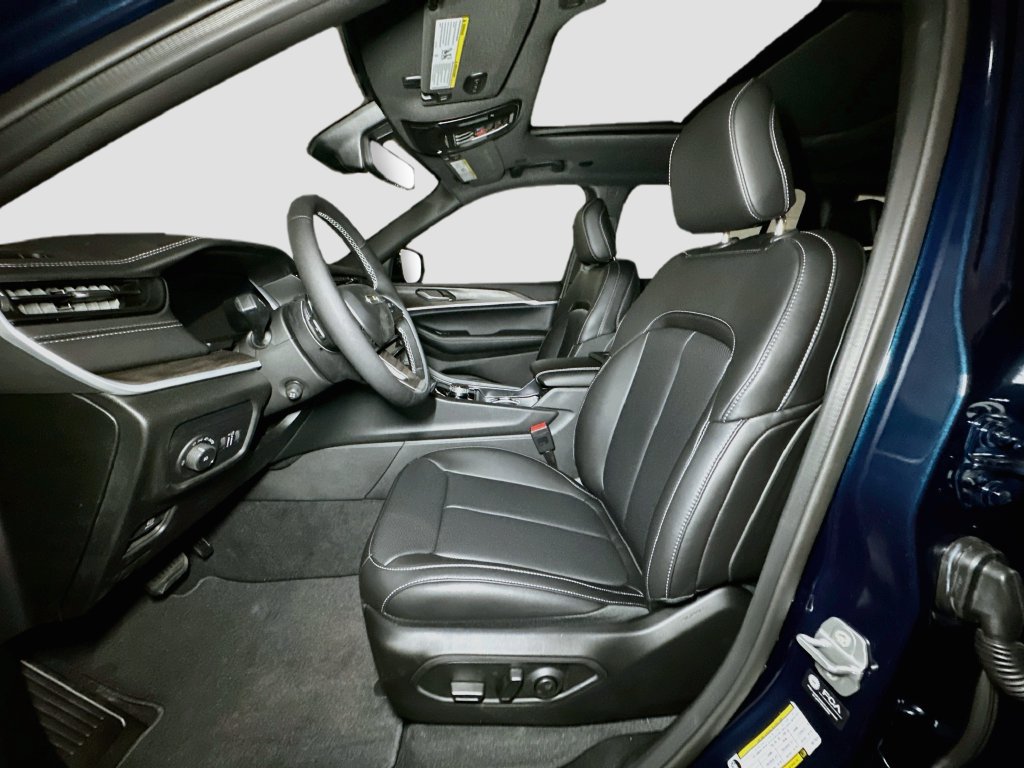 New 2027 Jeep Grand Cherokee L Limited AWD/4WD image 14