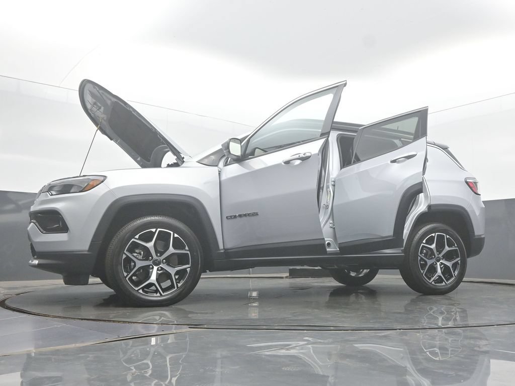 New 2026 Jeep Compass Limited w/ Sun, Sound & Navigation Group AWD/4WD image 57