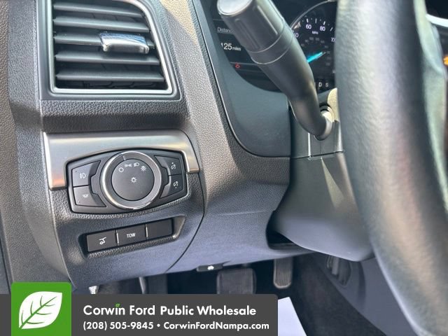 Used 2018 Ford Explorer XLT w/ Equipment Group 202A AWD/4WD image 14