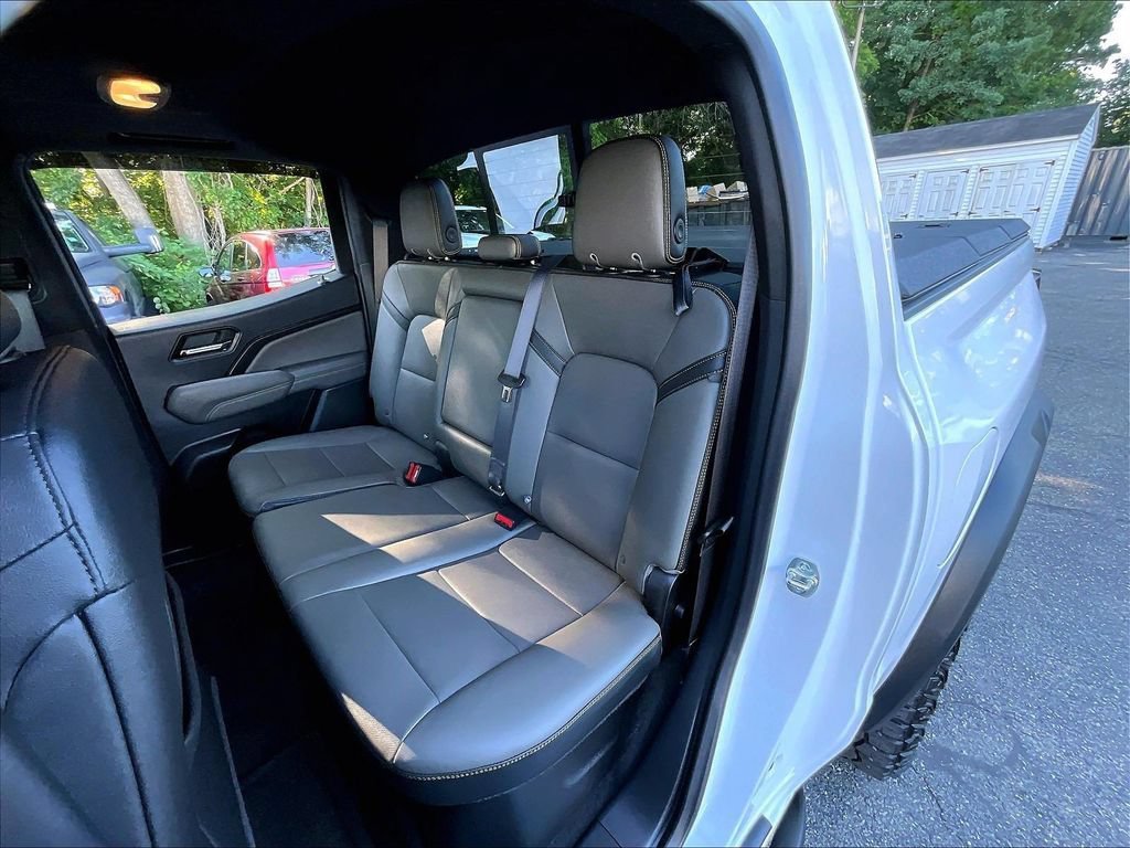 Used 2024 Chevrolet Colorado ZR2 w/ ZR2 Convenience Package III AWD/4WD image 14