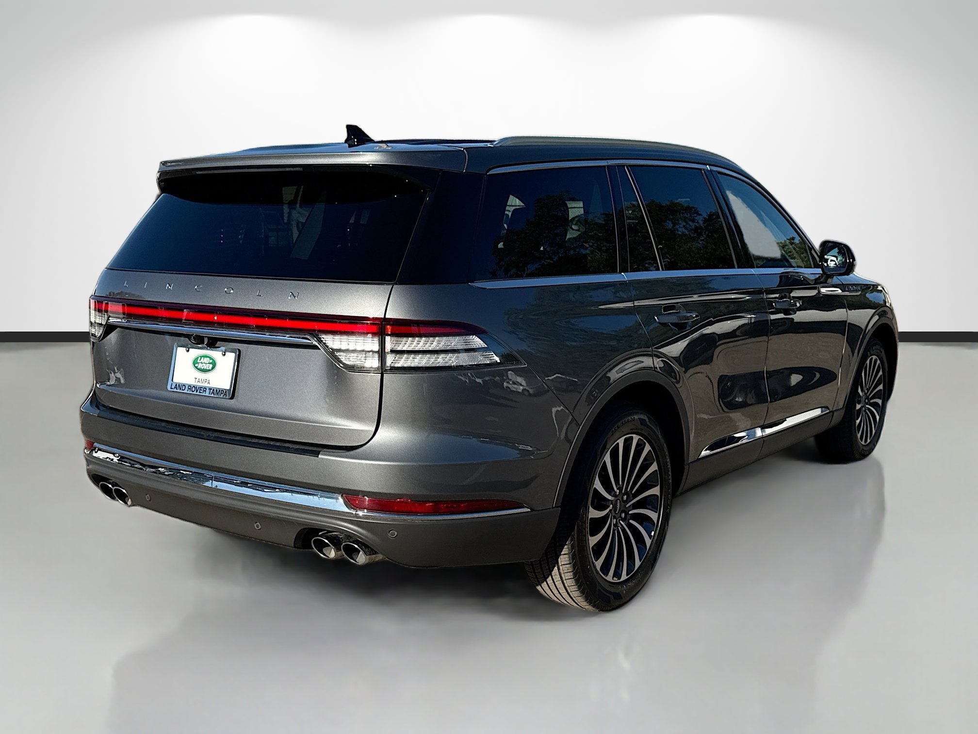 Used 2023 Lincoln Aviator Reserve image 5