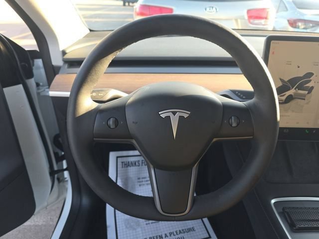 Used 2024 Tesla Model Y Long Range AWD/4WD image 6