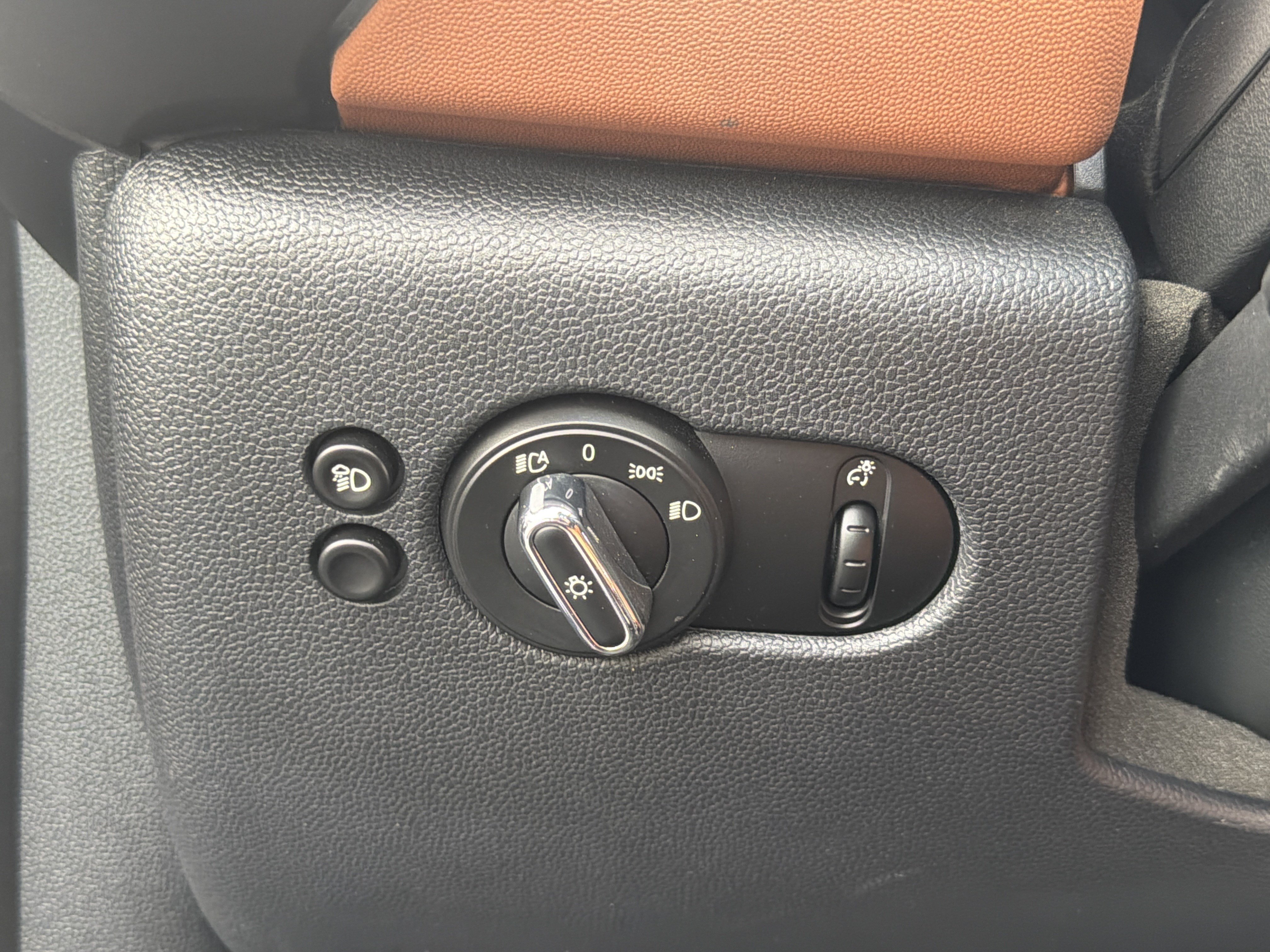 Used 2024 MINI Cooper S FWD image 28
