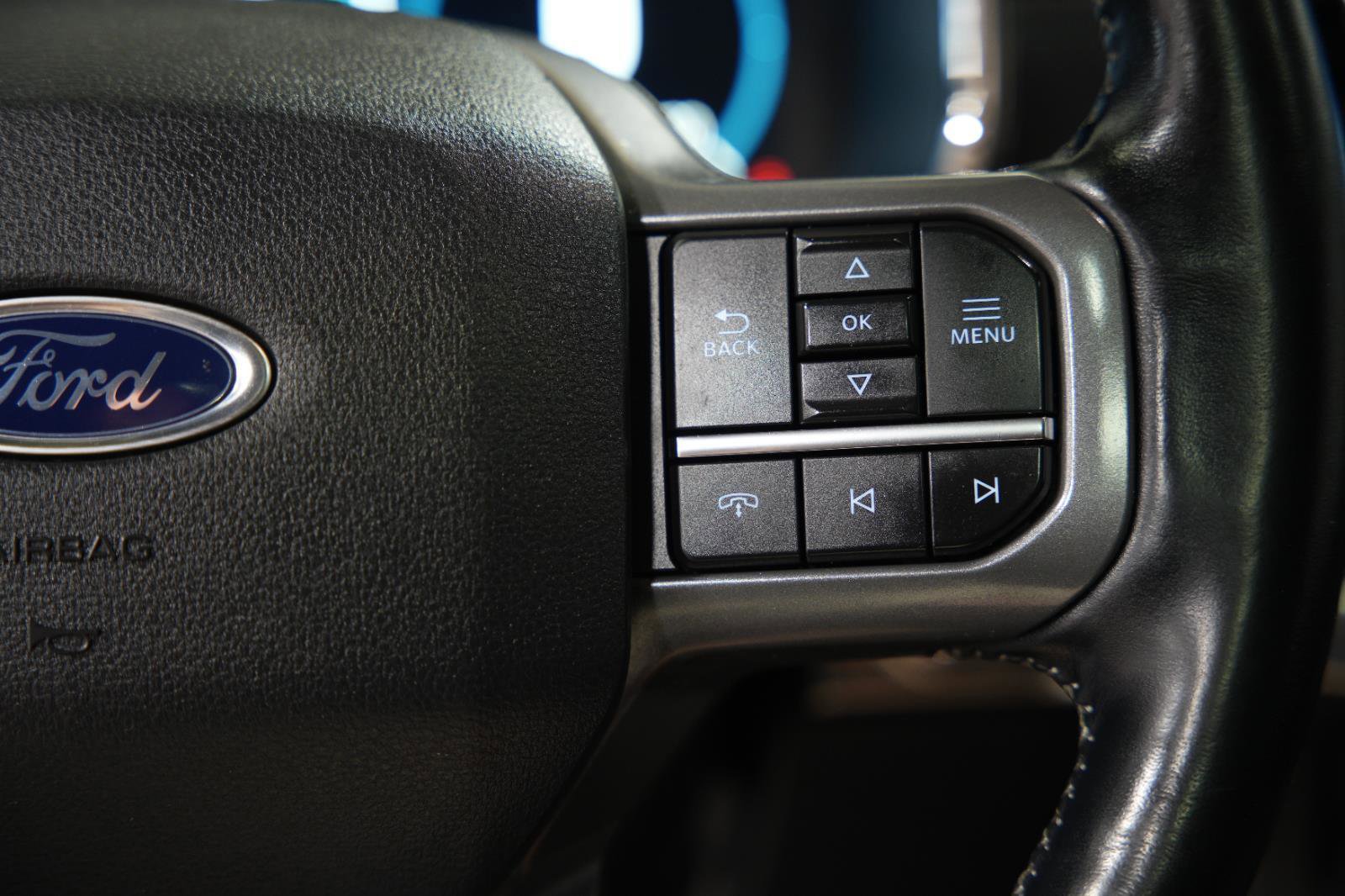 Used 2021 Ford F150 Lariat w/ Max Trailer Tow Package image 34