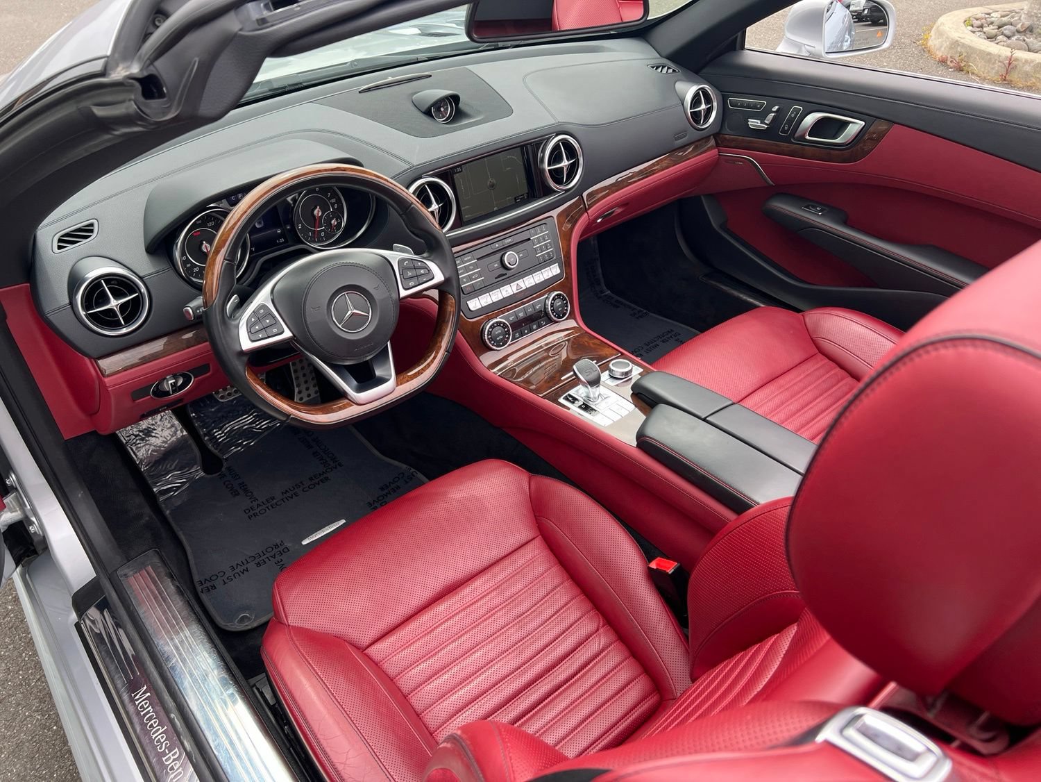 Used 2019 Mercedes-Benz SL 550 image 28