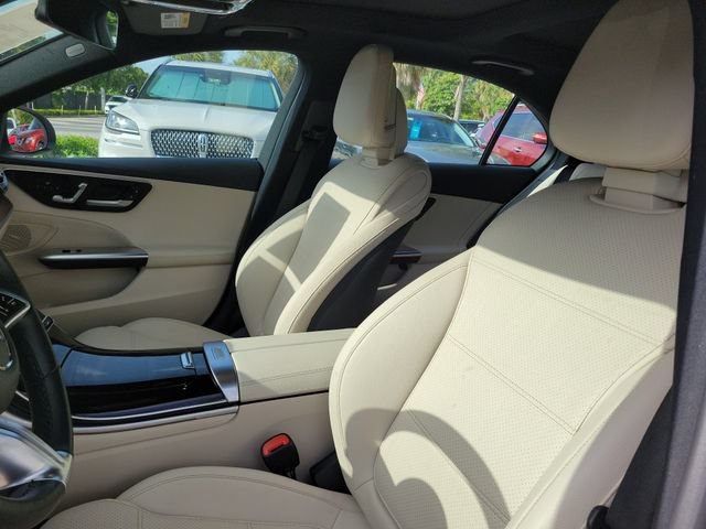 Used 2023 Mercedes-Benz C 300 Sedan image 10