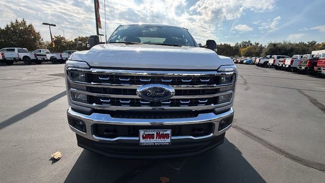 New 2026 Ford F350 Lariat w/ FX4 Off-Road Package image 8