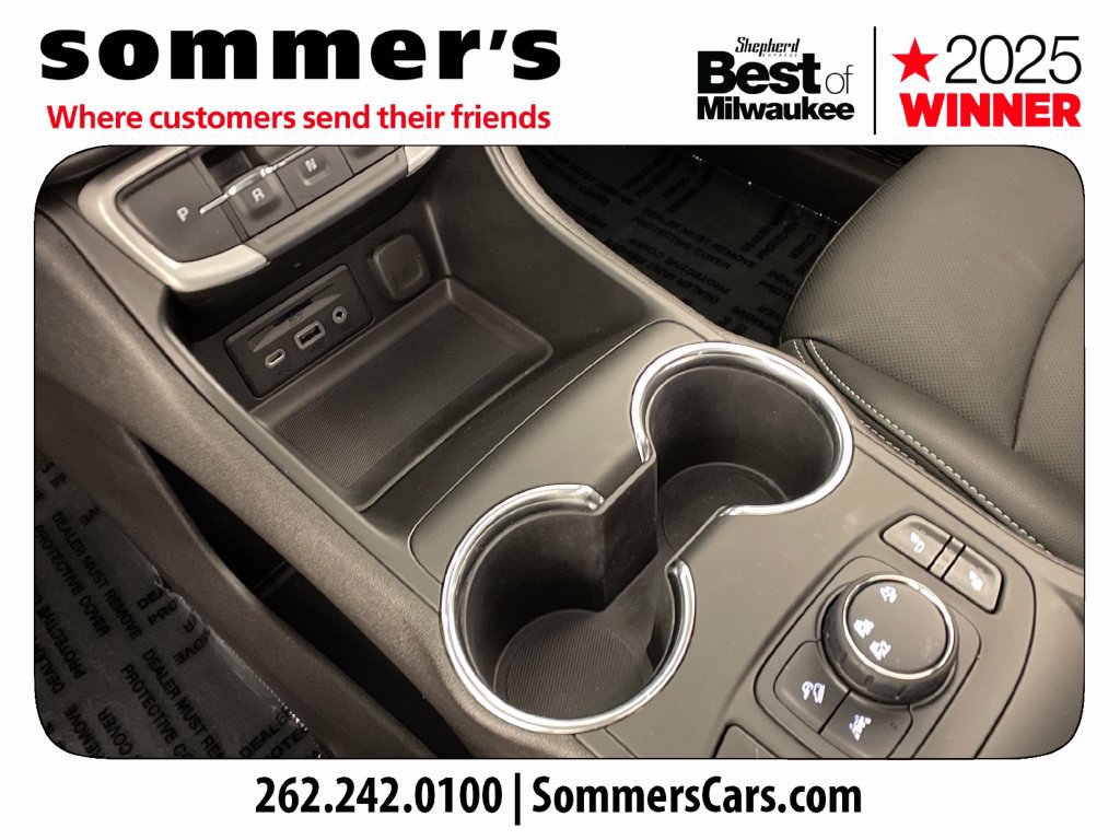 Used 2024 GMC Terrain SLT w/ Elevation Edition AWD/4WD image 21