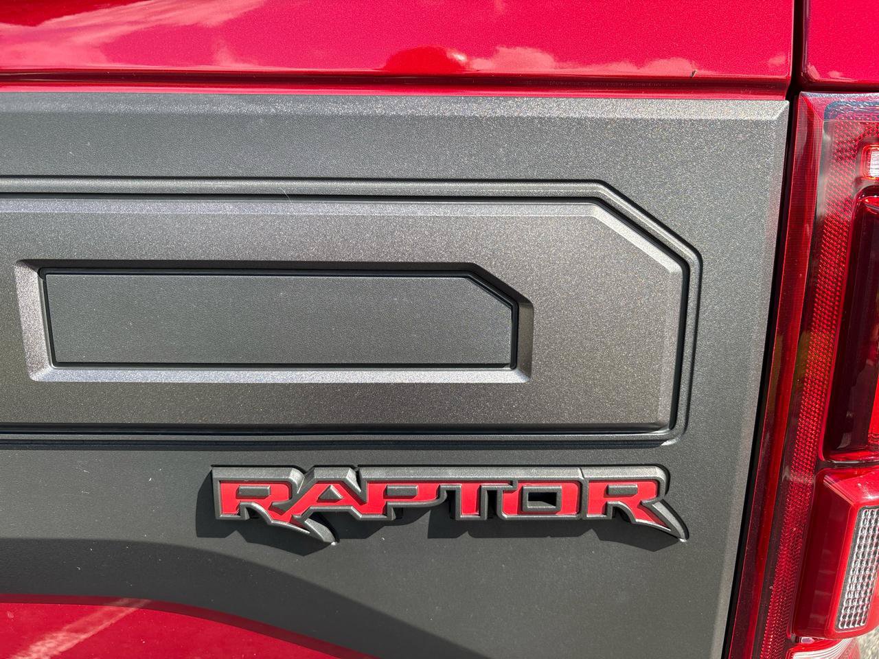 Used 2019 Ford F150 Raptor w/ Equipment Group 802A Luxury AWD/4WD image 6