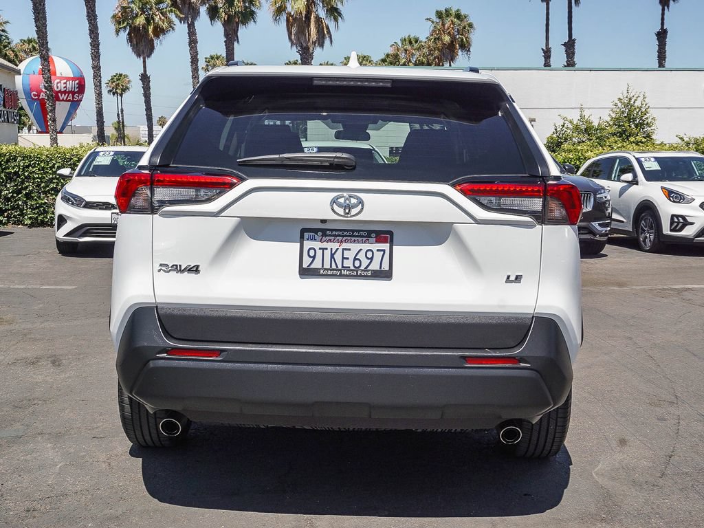 Used 2021 Toyota RAV4 LE FWD image 6