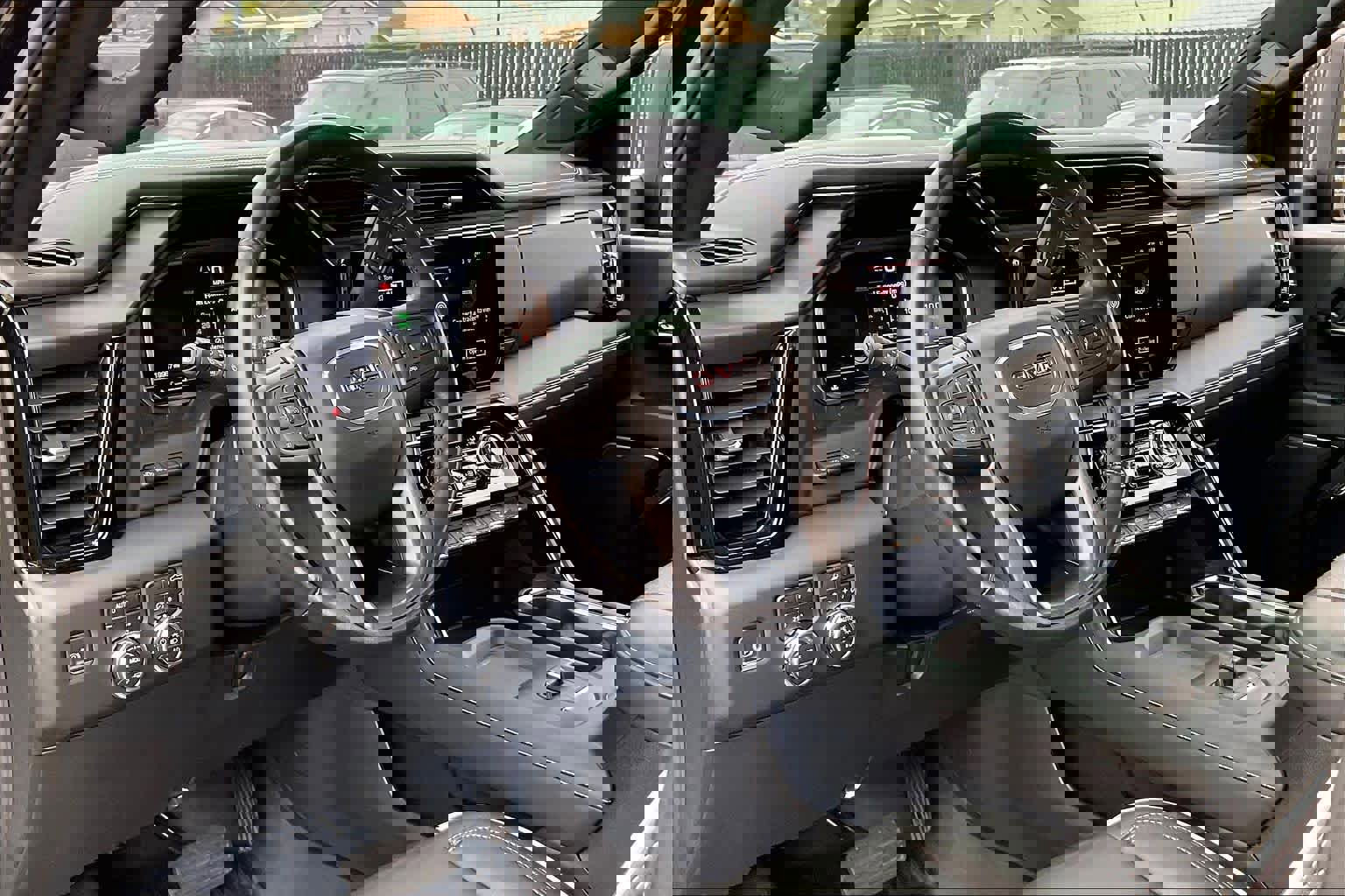 Used 2024 GMC Sierra 2500 AT4X image 15