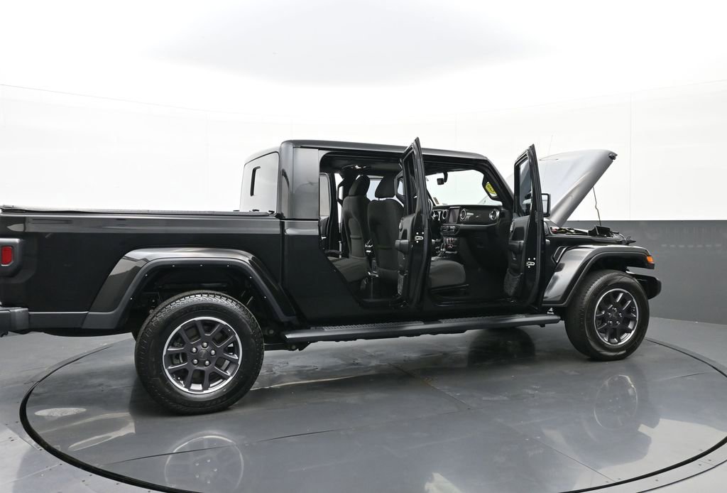 Used 2023 Jeep Gladiator Overland image 46