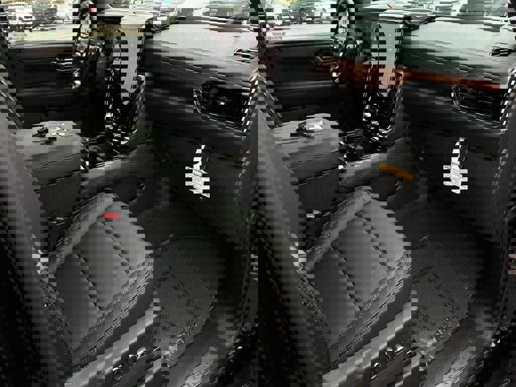 New 2026 GMC Yukon Denali w/ Sun & Power Step Package image 16