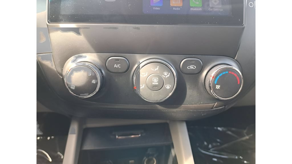 Used 2016 Kia Forte LX FWD image 28