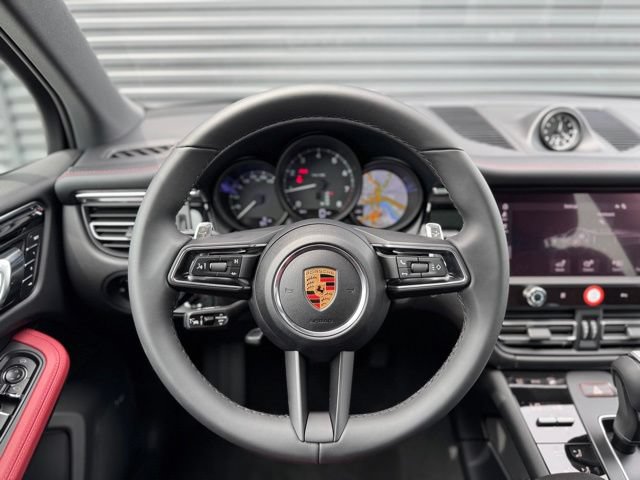 New 2026 Porsche Macan AWD/4WD image 20