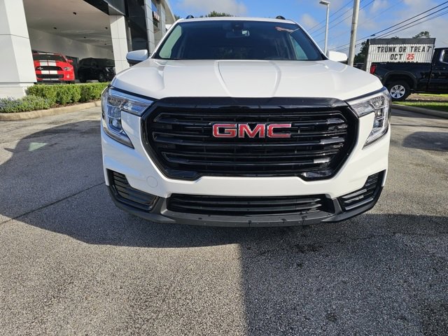 Certified 2022 GMC Terrain SLE w/ Driver Convenience Package image 8