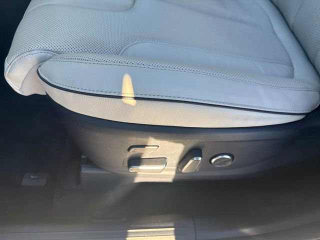 Used 2023 Hyundai Palisade Limited image 11