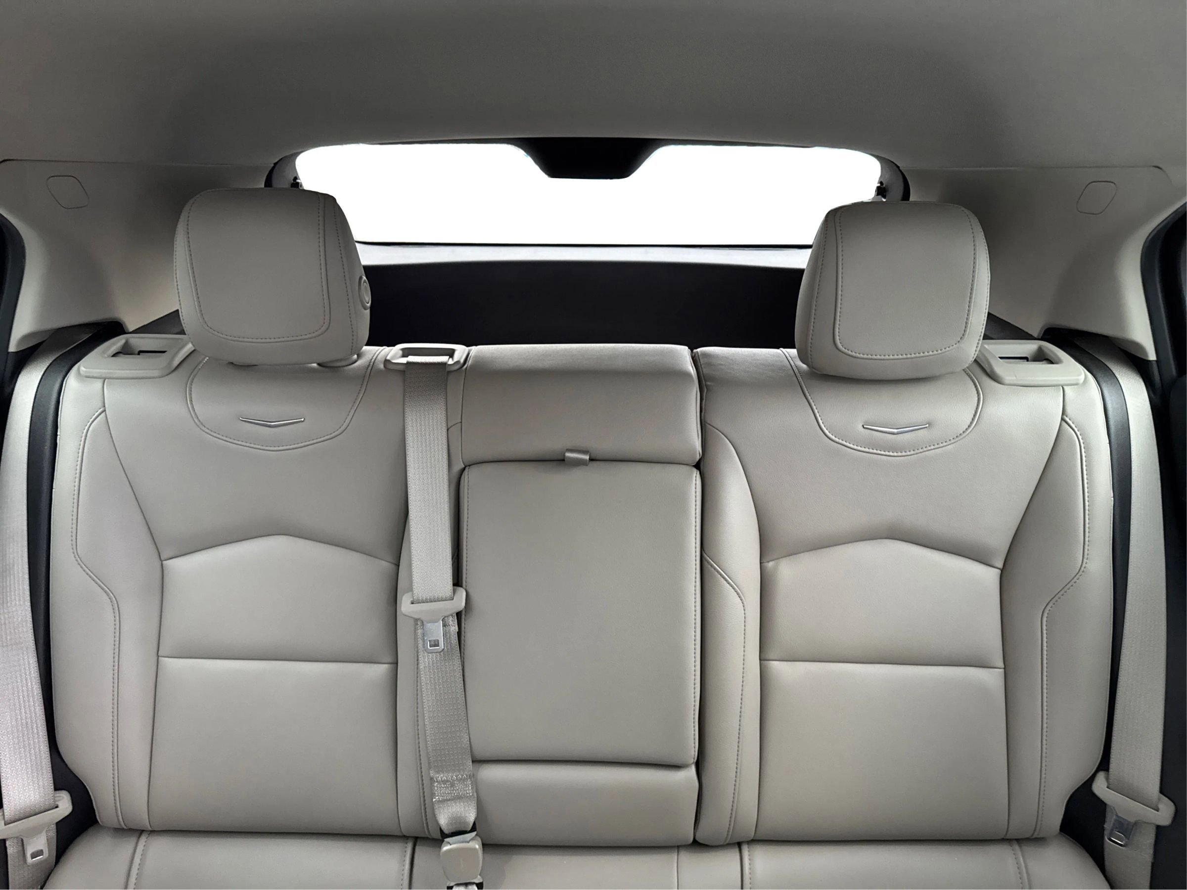 Used 2019 Cadillac XT4 Luxury FWD image 18