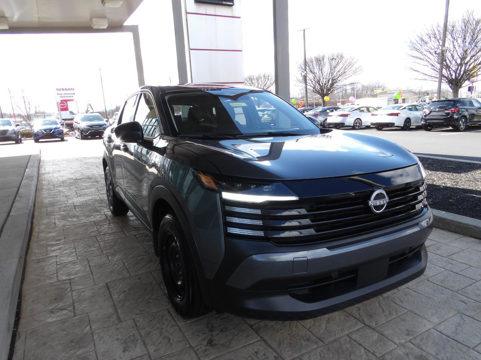Certified 2025 Nissan Kicks S image 3