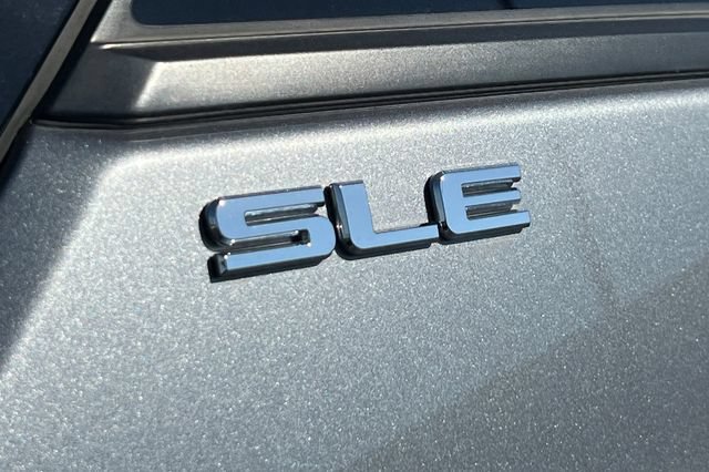 Used 2020 GMC Terrain SLE w/ LPO, Floor Liner Package AWD/4WD image 37