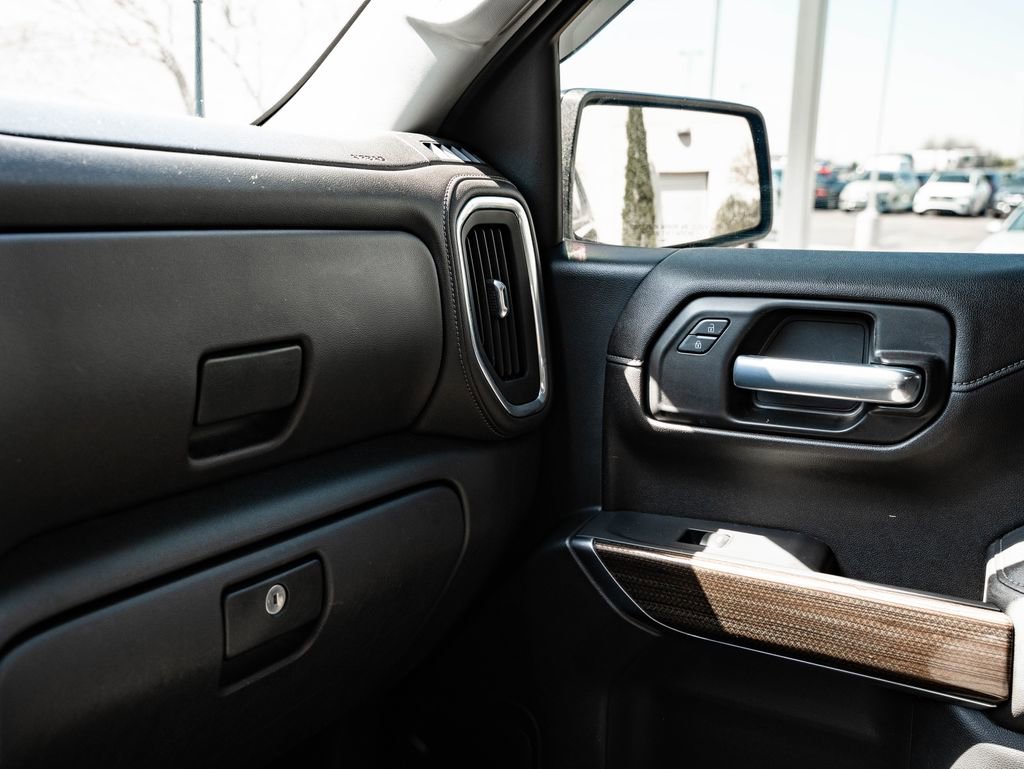 Used 2021 Chevrolet Silverado 1500 RST AWD/4WD image 36