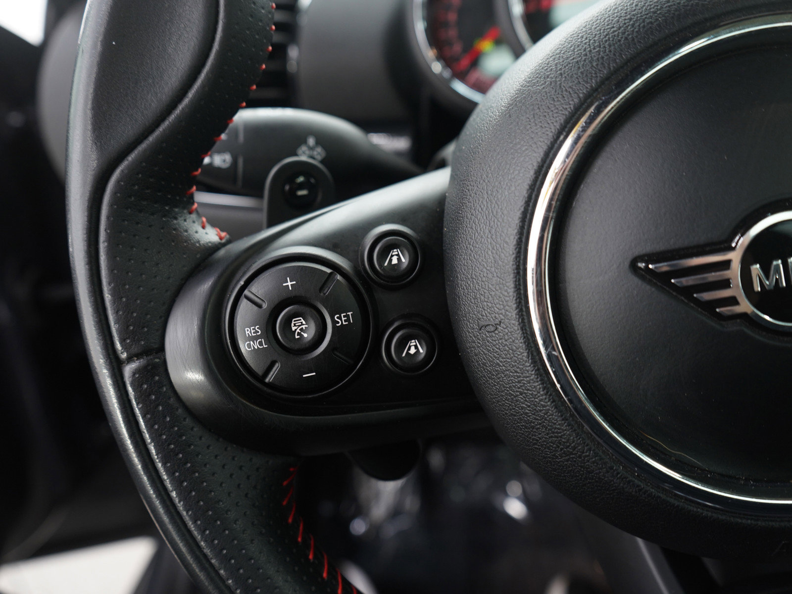 Used 2020 MINI Cooper Clubman John Cooper Works w/ JCW Launch Edition image 24