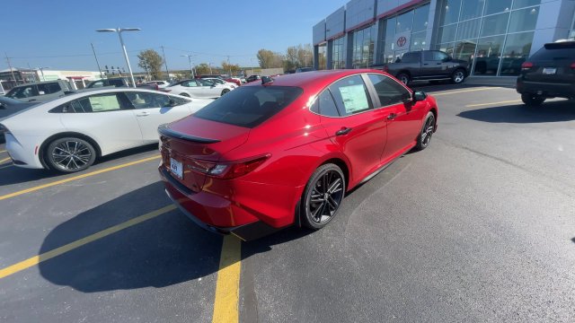 New 2026 Toyota Camry Hybrid AWD/4WD image 2