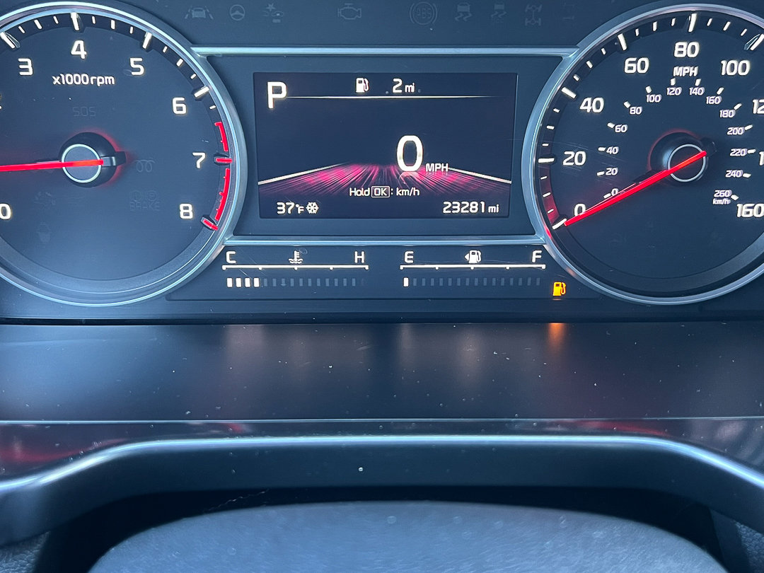 Used 2023 Kia Sorento LX image 39