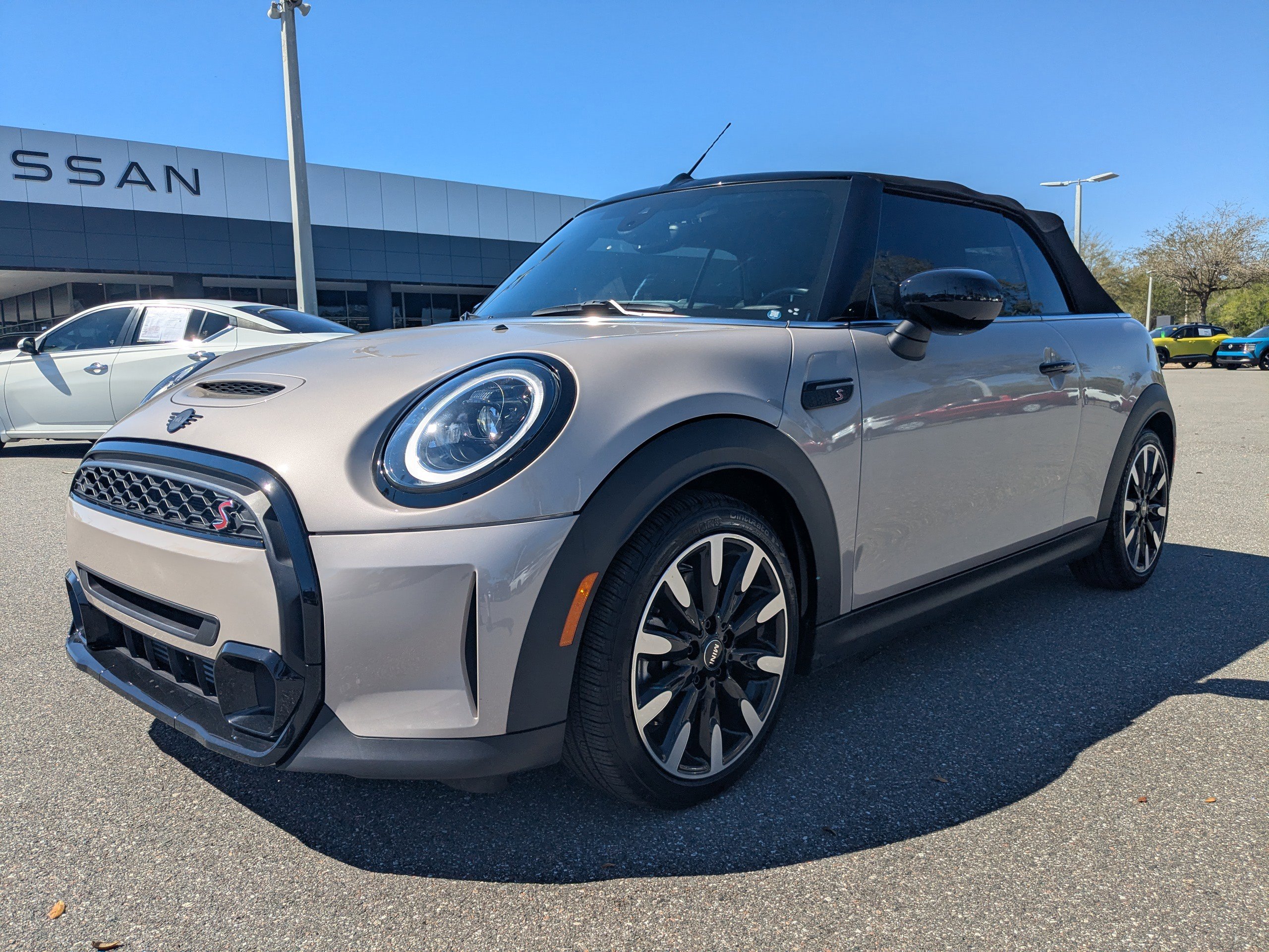 Used 2023 MINI Cooper S image 8