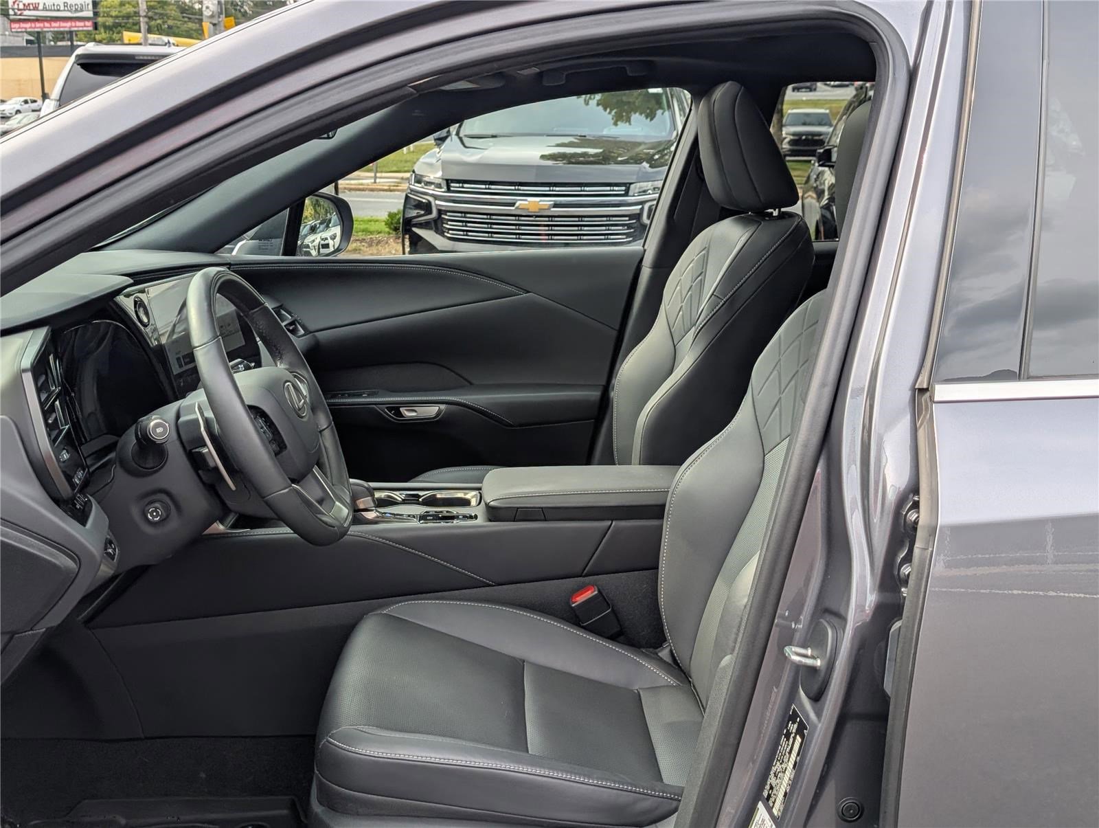 Used 2023 Lexus RX 350 Premium w/ Cold Area Package image 16