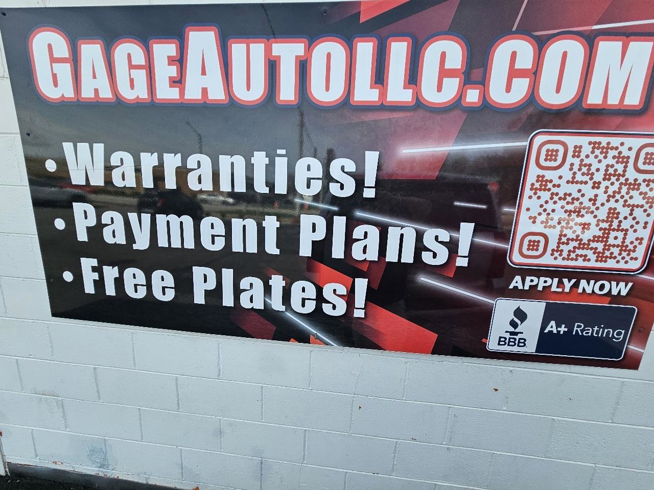 Used 2016 Chevrolet Suburban LT w/ LT Signature Package image 17