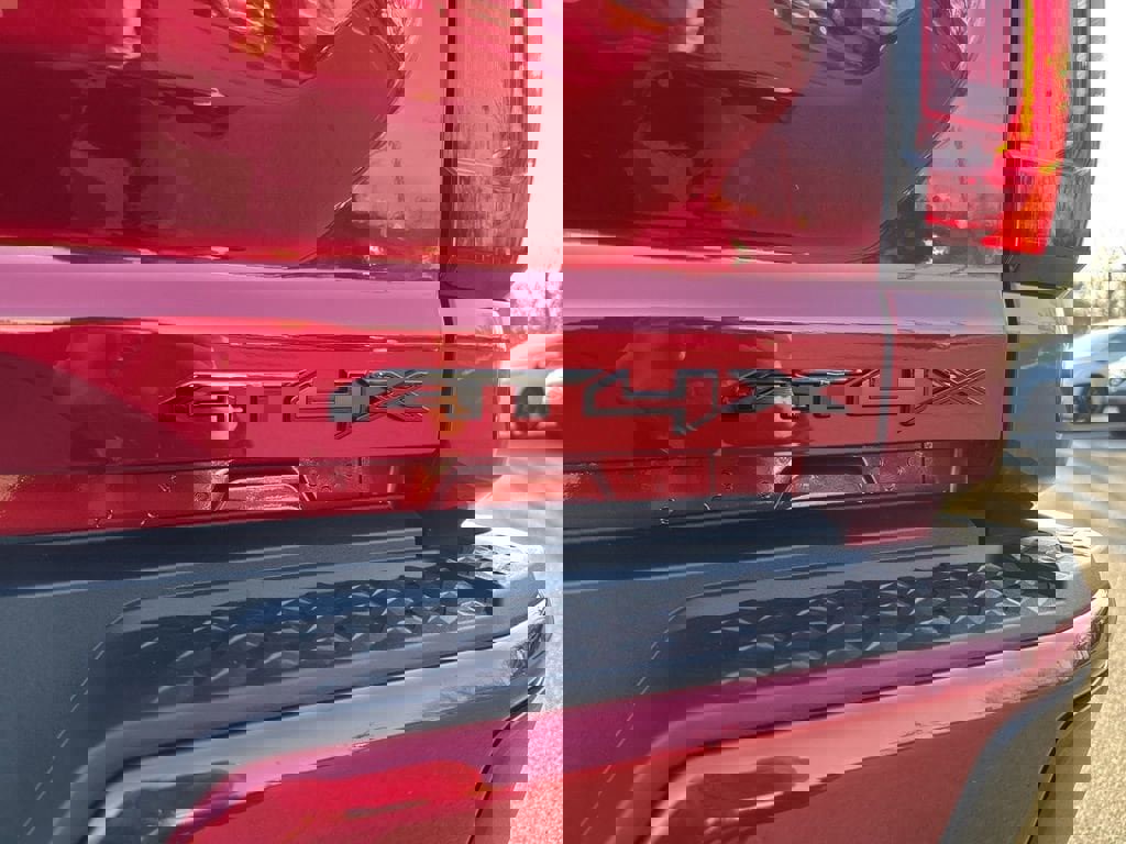 New 2026 GMC Canyon AT4X w/ LPO, Black Badging Package image 63