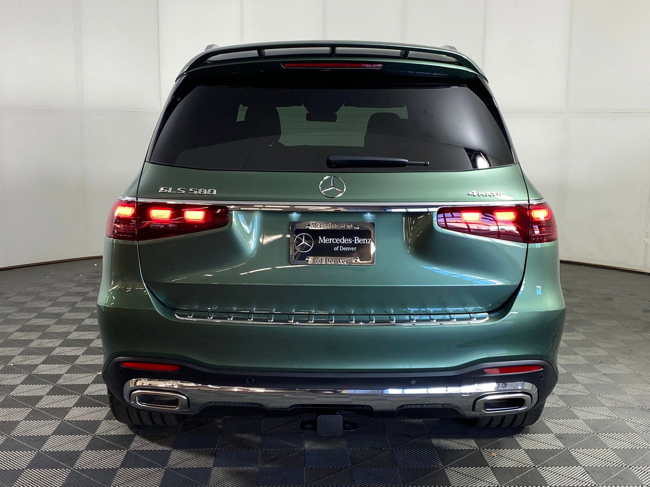 New 2025 Mercedes-Benz GLS 580 4MATIC image 9