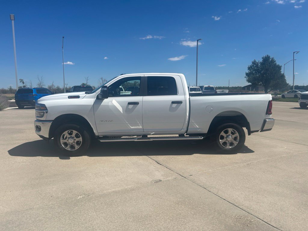 Used 2025 RAM 2500 Big Horn AWD/4WD image 2