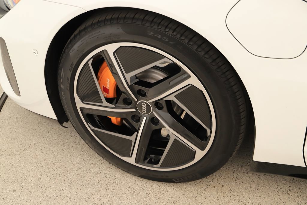 Certified 2023 Audi RS e-tron GT w/ Carbon Performance Package image 31