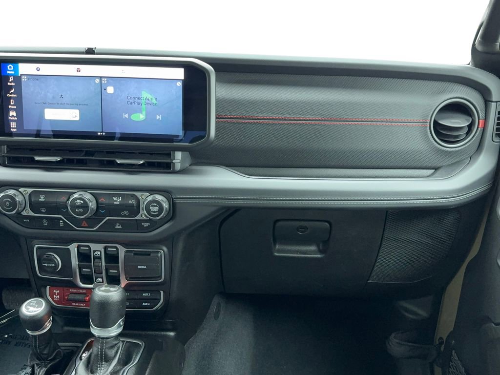 Used 2025 Jeep Wrangler Unlimited Rubicon image 19