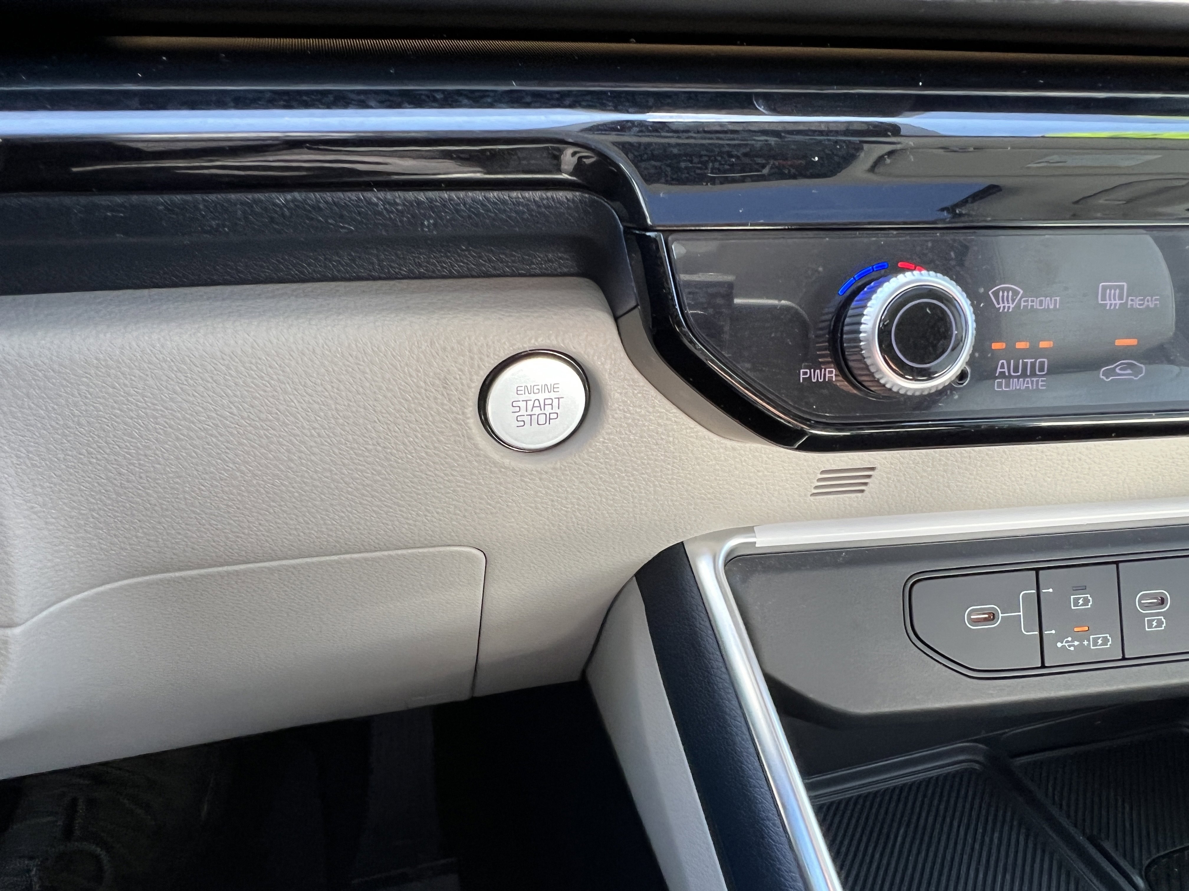 Certified 2026 Kia Carnival SX Prestige image 36