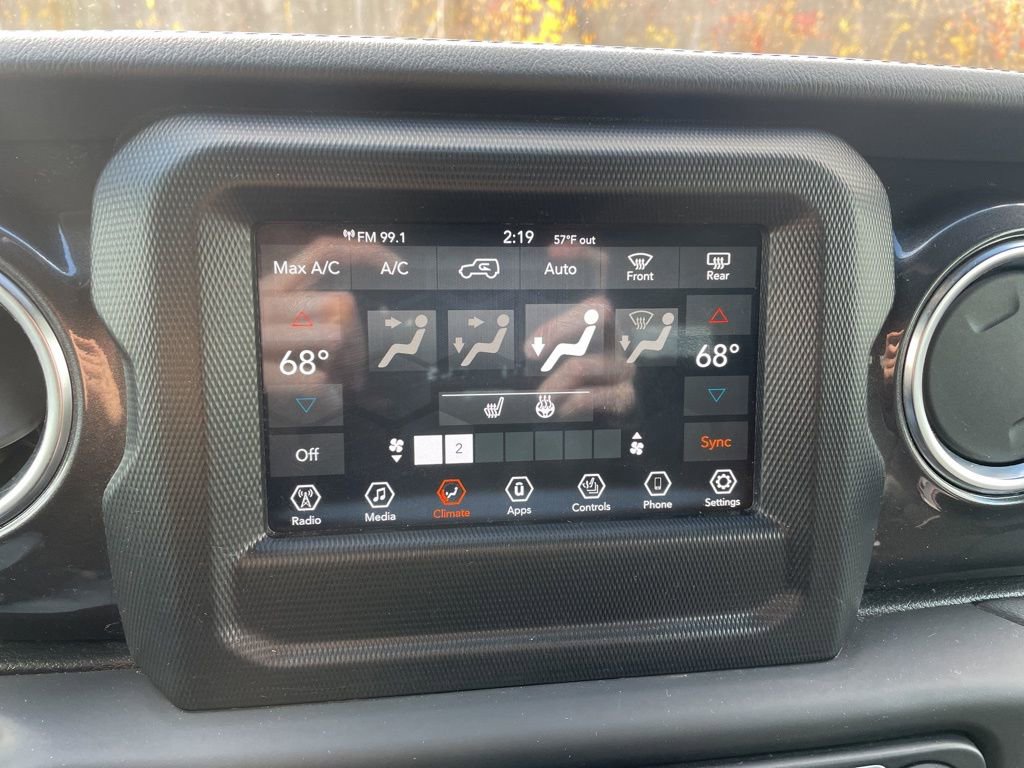 Used 2021 Jeep Wrangler Unlimited Sahara image 16