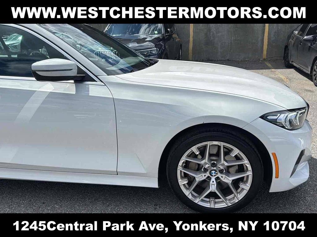 Used 2025 BMW 330i xDrive Sedan AWD/4WD image 10