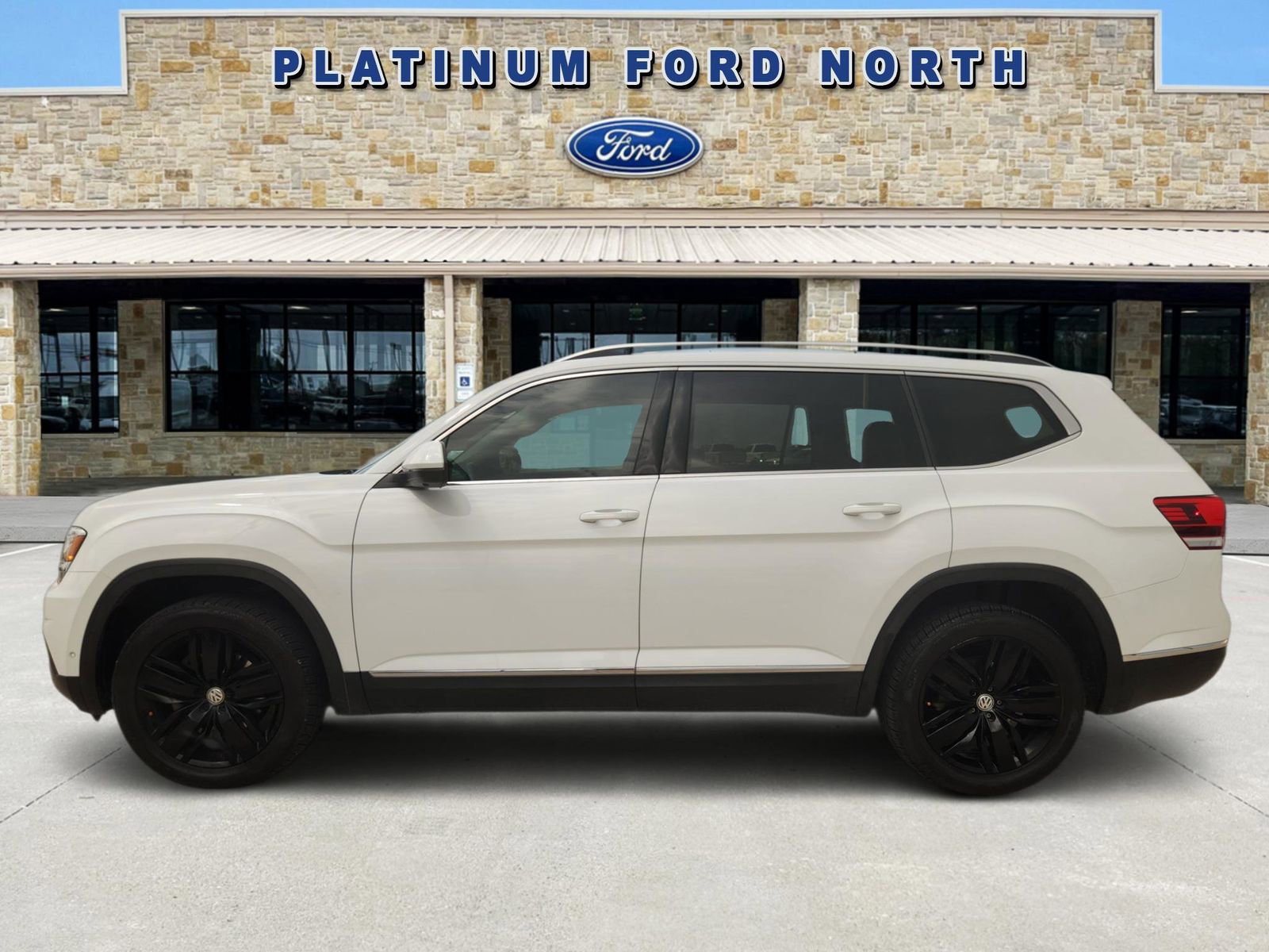 Used 2019 Volkswagen Atlas SEL Premium AWD/4WD image 3